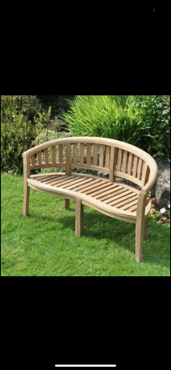 teak banana bench with vertical rails